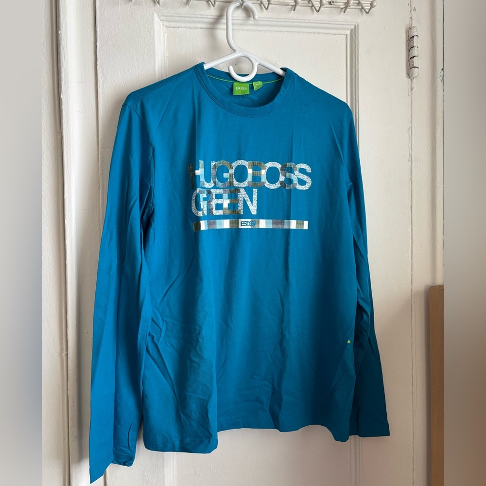 NWOT Hugo Boss  Crewneck Teal Long Sleeve Shirt Made in Portugal 95% Cotton